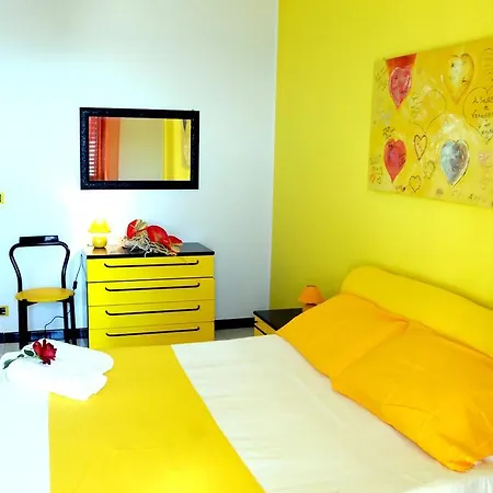 Apart-hotel La Baia Di Nettuno Il Gatto E La Volpe Venetico