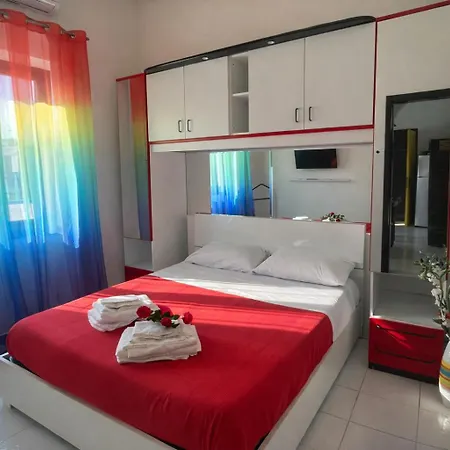 Aparthotel La Baia Di Nettuno Il Gatto E La Volpe Venetico