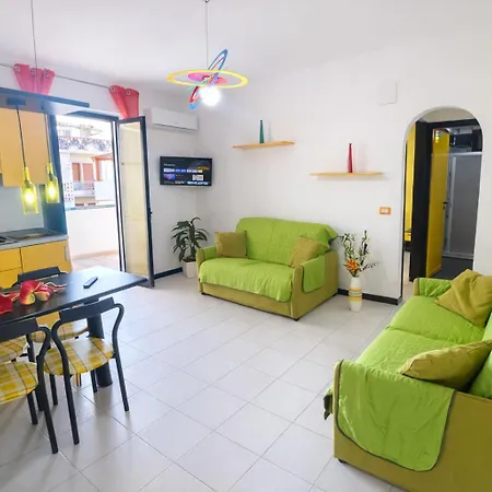 Aparthotel La Baia Di Nettuno Il Gatto E La Volpe Venetico