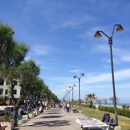 La Baia Di Nettuno Il Gatto E La Volpe Venetico